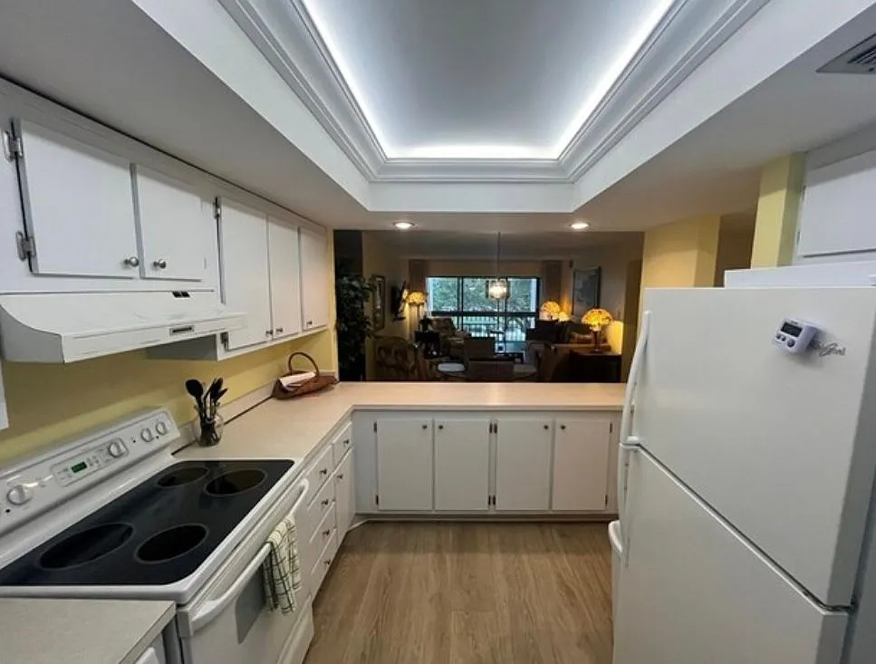 2 bed, 2.0 bath, $3,500 — Photo 4