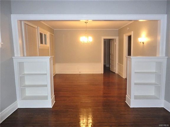 3rd image of 573 Potomac Ave