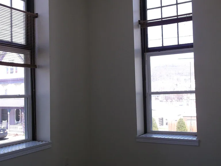 351 Pine St #106 — Photo 6