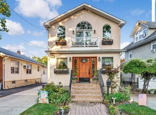 26 Franklin Ave, Lynbrook, NY 11563