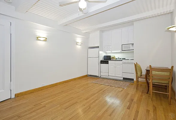 Rented by Halstead Real Estate | media 54