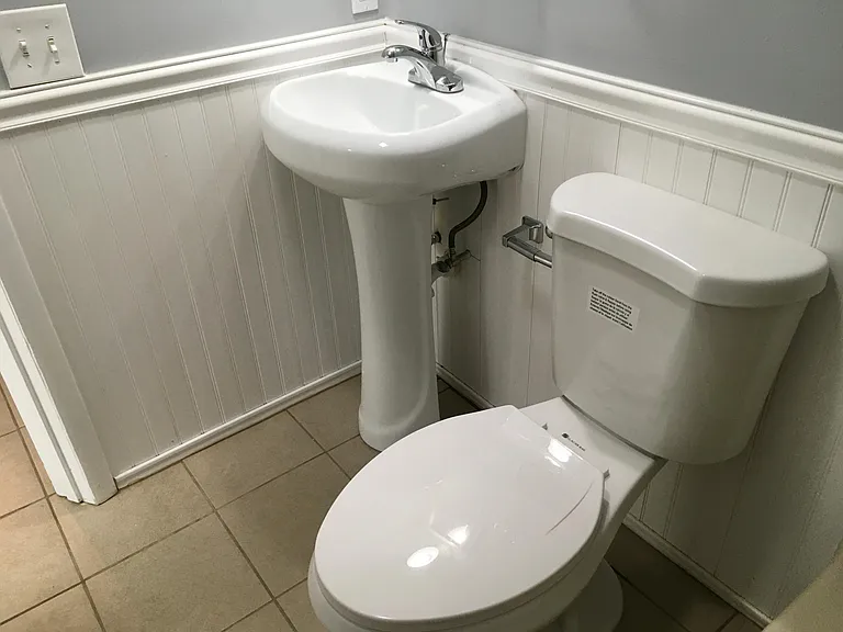 617 Main St #4 — Photo 4