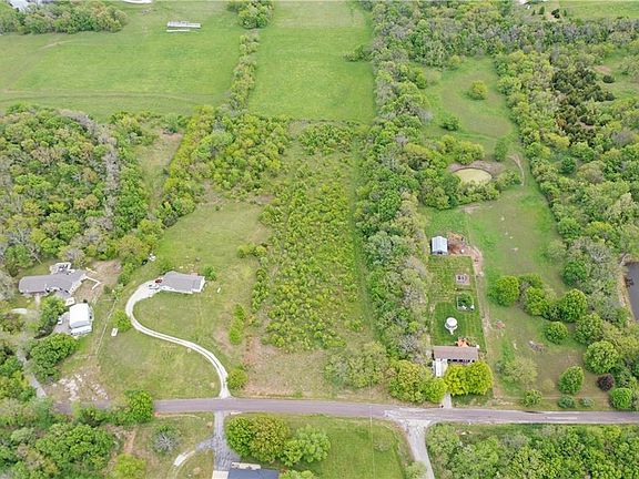 4th image of 1115 S Borgman Rd
