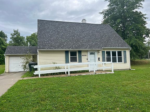 2nd image of 20206 Butternut Ln