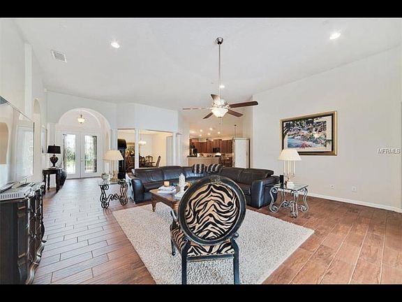 Great Living Room Pic2