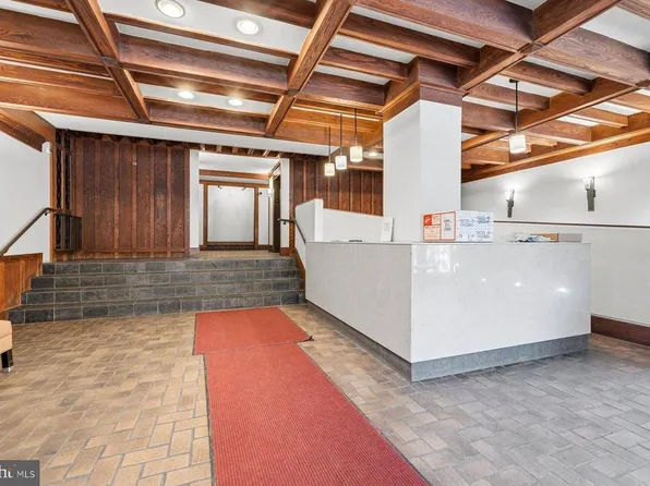 1280 21st St NW APT 302, Washington, DC 20036