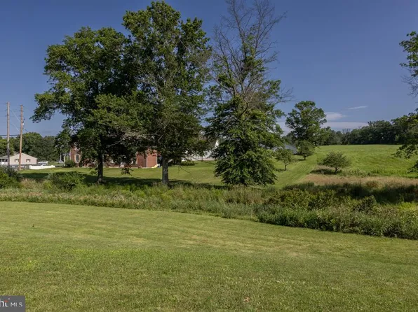 2412 Swamp Pike, Gilbertsville, PA 19525