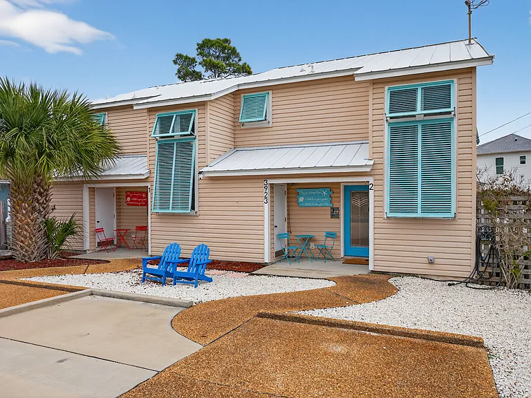 3923 Holiday Dr #2 — Photo 29