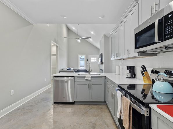211 Winterpark Pl #3X2B