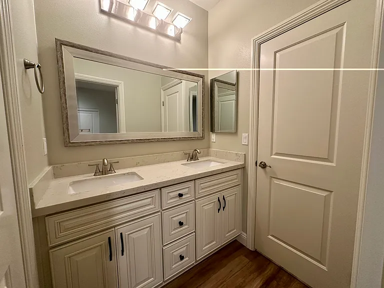 14950 Texaco Ave — Photo 7