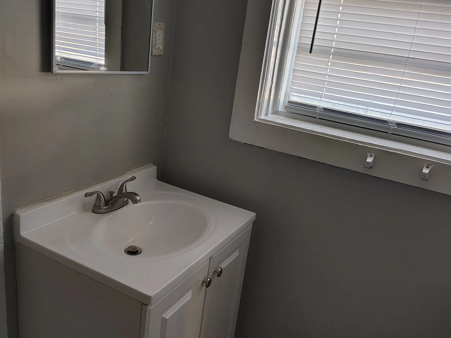 2 bed, 800 sqft, $950 — Photo 2