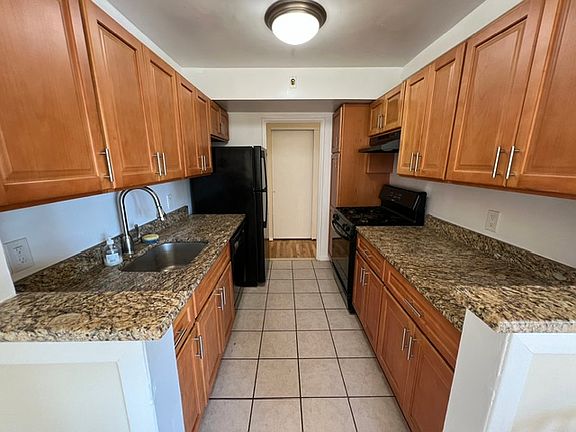 3rd image of 5 Schenck Ave APT 3J