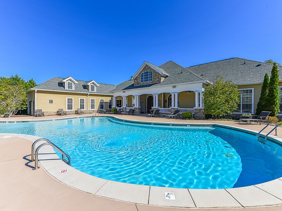 Resort-Style Pool and Clubhouse