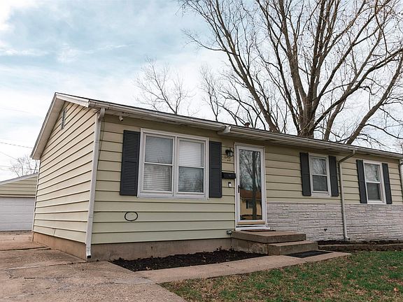 2nd image of 1815 Fairfield Dr