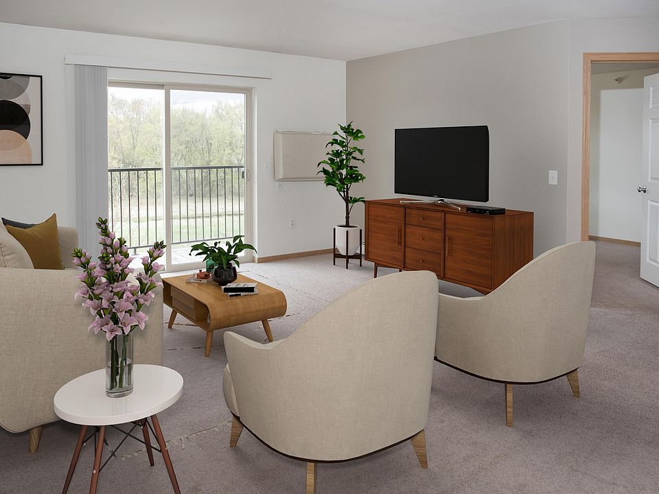 1st image of 603 3rd Ave NW #306