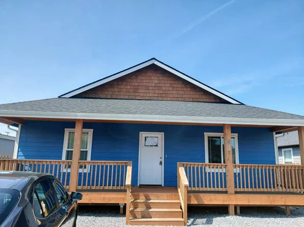 831 N 1st St, Westport, WA 98595