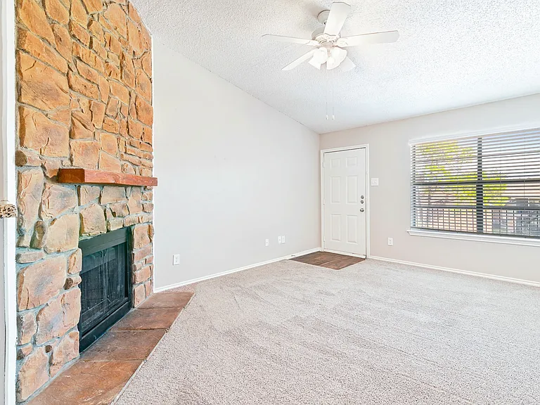 Brookstone & Terrace — Photo 20