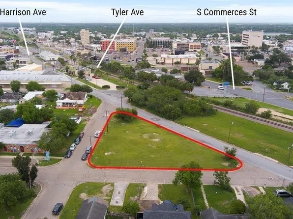 3 S 3rd St W, Los Fresnos, TX 78566