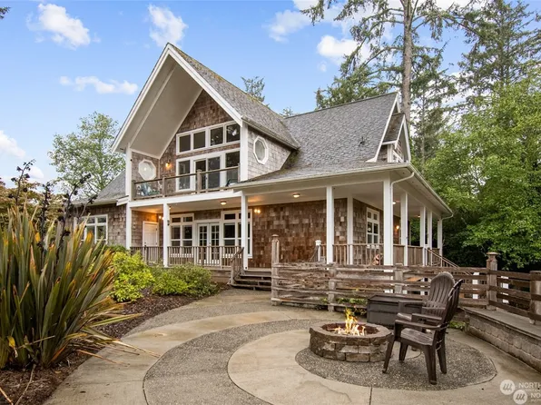 2812 270th Street, Ocean Park, WA 98640