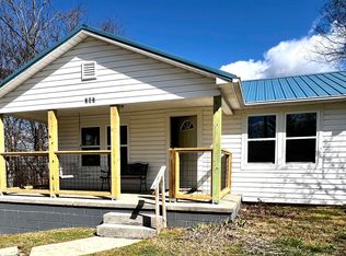 202 Front St, Newport, TN 37821