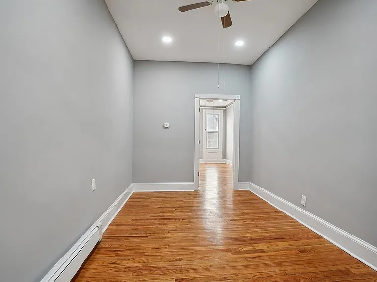 198 Griffith St #1L — Photo 6