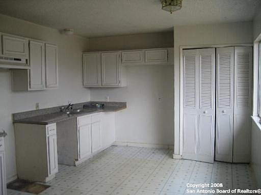 2nd image of 4839 CASTLE LANCE DR