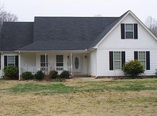 877 Bill Watkins Rd, Hoschton, GA 30548