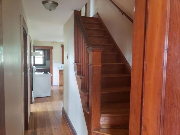 175 Christian Ln, South Deerfield, MA 01373