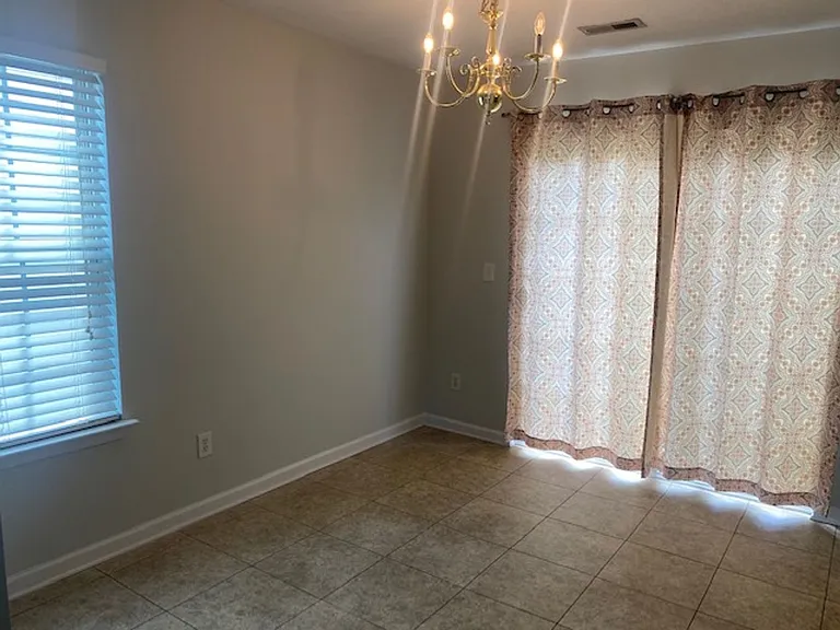 4402 Betty Ln — Photo 17