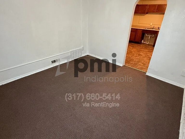 1311 E 11th St #2 — Photo 11