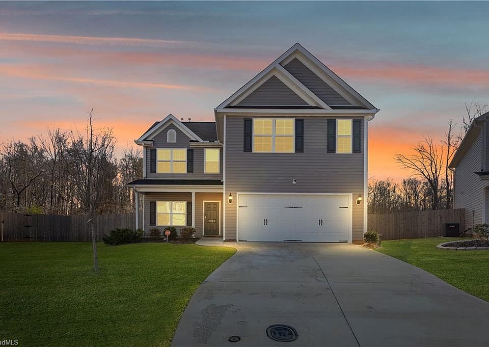 1st image of 3012 Glenn Abbey Ln
