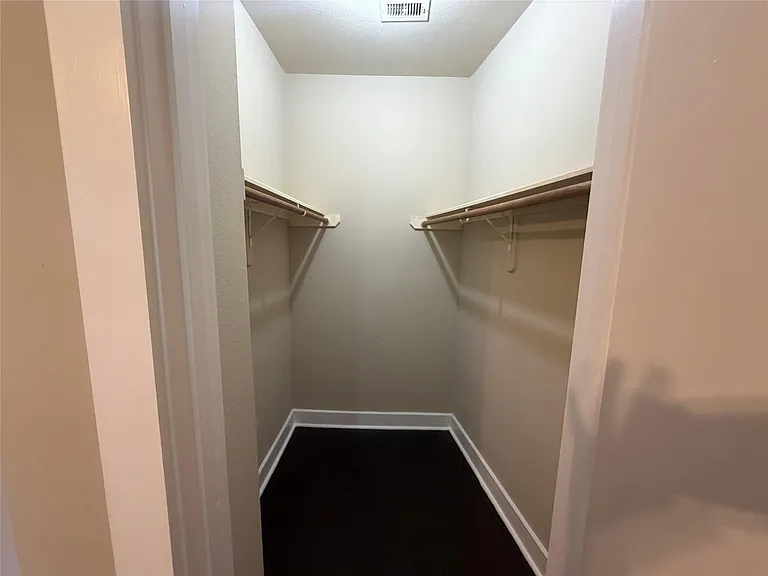 11736 Chanteloup Dr — Photo 12