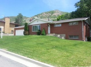 205 S Canyon Way, Centerville, UT 84014