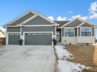 2813 NW Boulder Point Pl, Ankeny, IA 50023