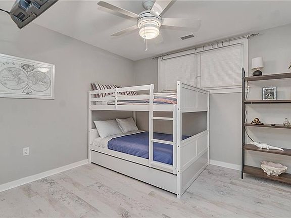 4th image of 3738 Sandpiper Rd APT 424B