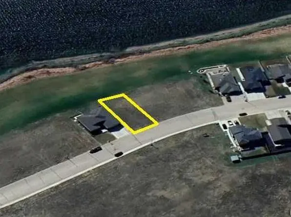 3612 Lakeshore Dr, Bonnyville, AB T9N 0E9