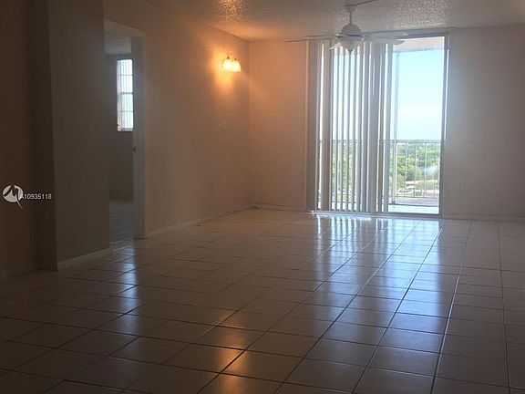3rd image of 1251 NE 108th St APT 807
