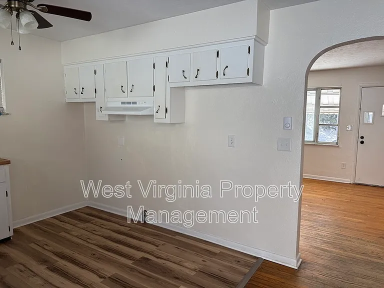 309 E Prince St — Photo 7