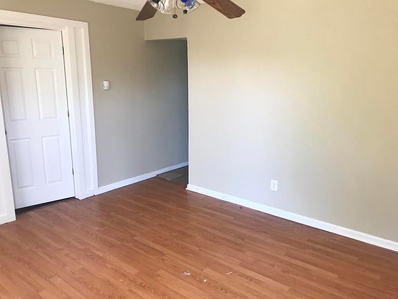 2nd image of 4225 NE 18th St