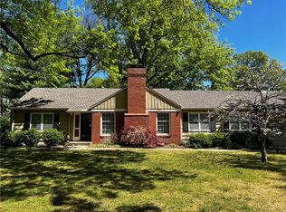 2906 W 92nd Pl, Leawood, KS 66206