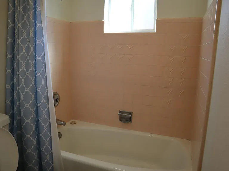 4240 W Hatcher Rd — Photo 10