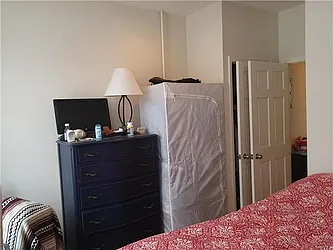 Rented by R New York