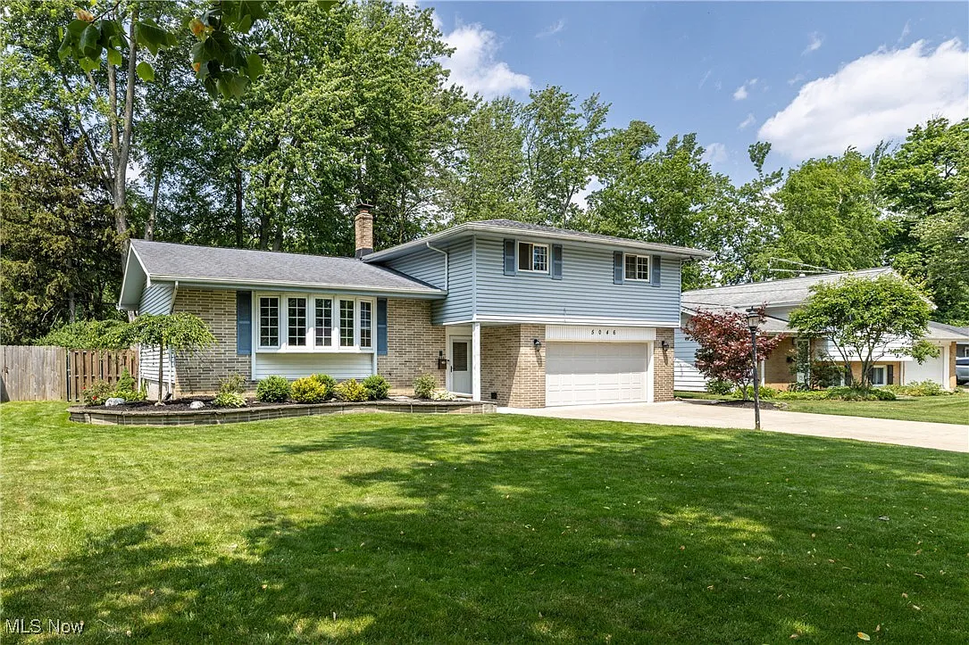 5046 Devon Dr photo 1