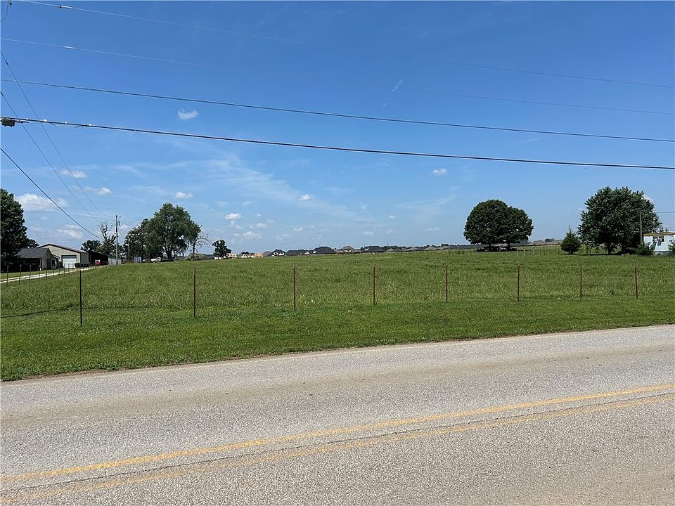 2nd image of 1271 Klenc Rd