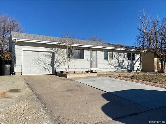 2nd image of 912 Dogwood Ave