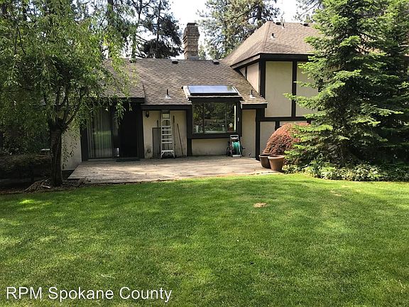 2nd image of 8119 E Columbia Dr