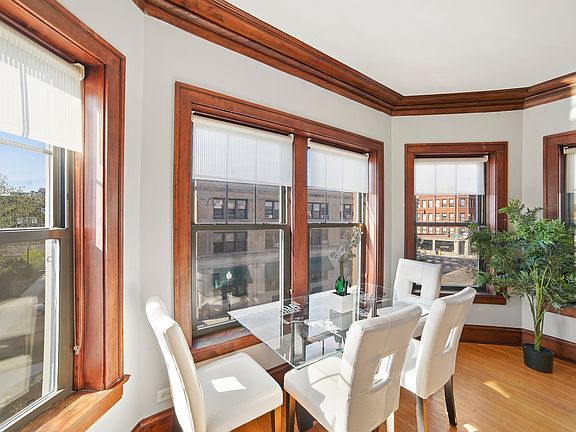 4th image of 1476 W Foster Ave #3W