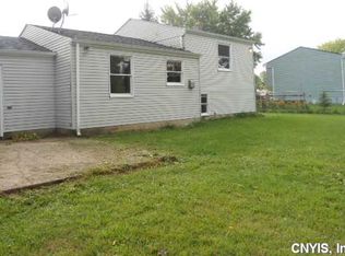5040 Hackberry Ln, Clay, NY 13041