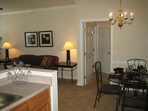 1st image of 1223 Charleston Ct