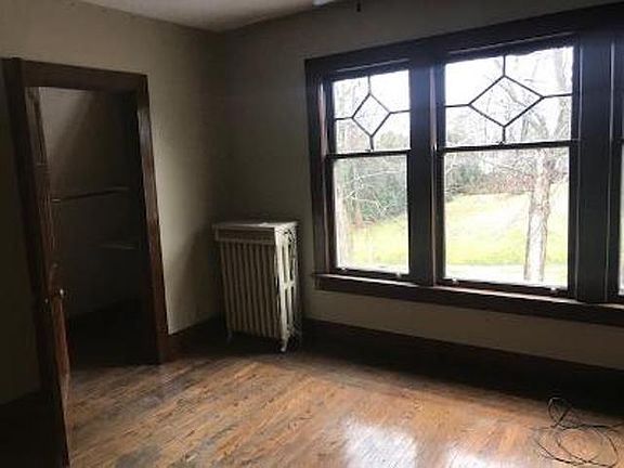 4th image of 620 N 7th St